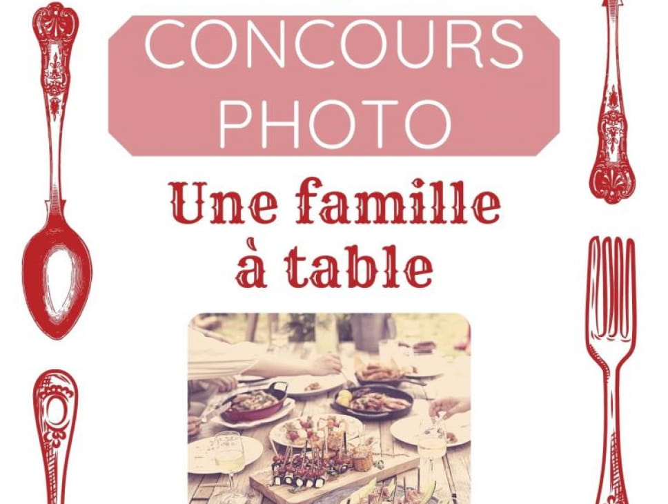 LA FÊTE DU JEU - CONCOURS PHOTO UNE FAMILLE À TABLE
