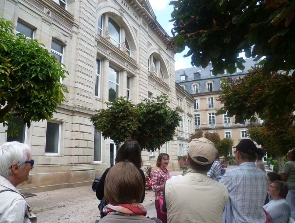 PLOMBIÈRES-LES-BAINS, L'HISTOIRE D'UNE VILLE D'EAU AU FIL DES SIÈCLES